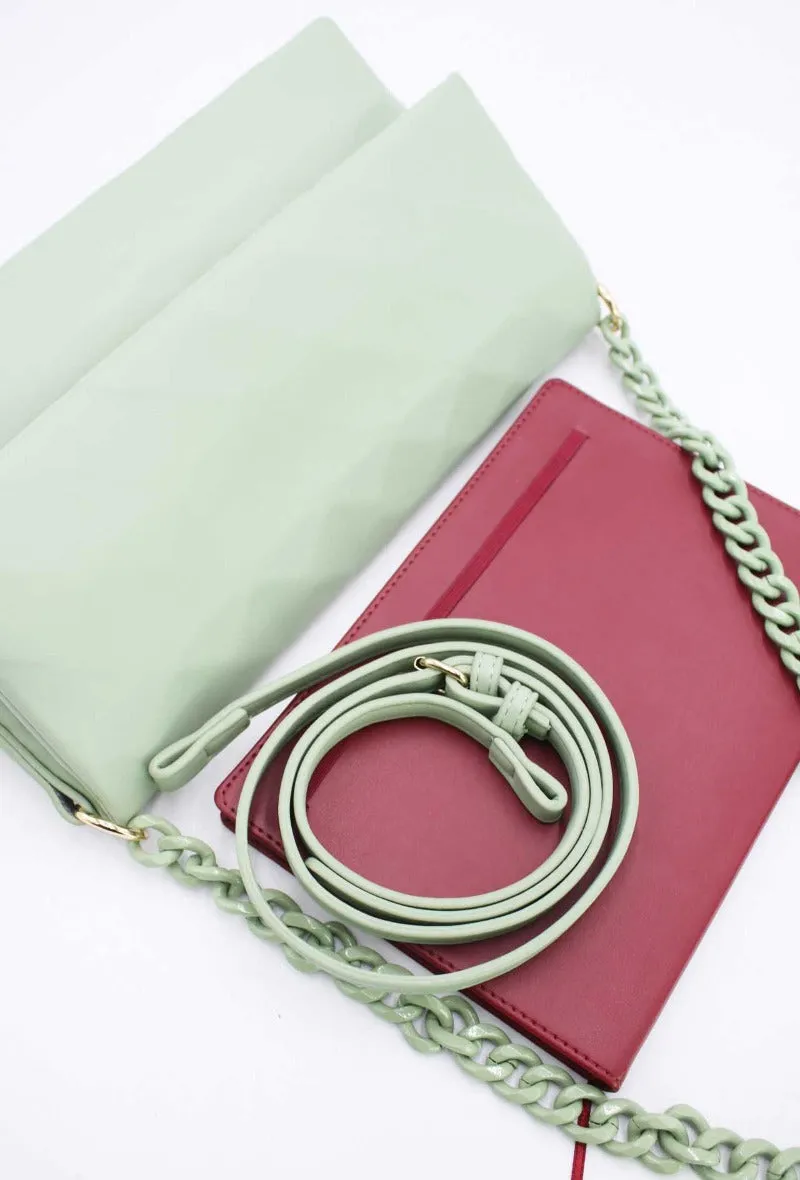 Chain Strap Bag in Green