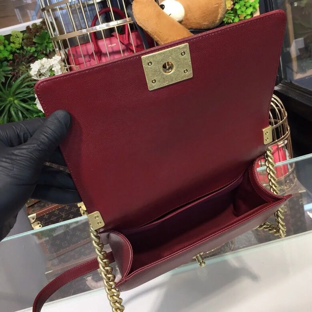 CHL Boy Handbag Gold Toned Hardware Burgundy For Women, Women&#8217;s Bags, Shoulder And Crossbody Bags 9.8in/25cm A67086