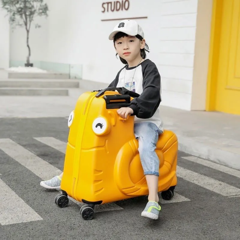 LovelyRLovely Children Sit On Suitcase